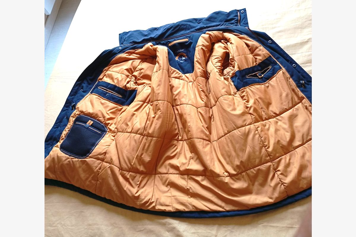 Veste longue imperméable C & A - 173267_5ef0bd5ef26e445e25f051dbc89444fb.jpg