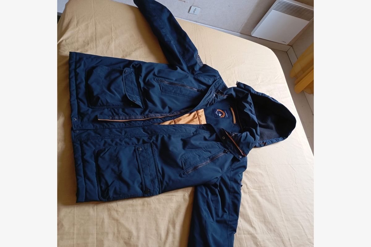 Veste longue imperméable C & A - 173267_dbd98ec518763be41d524f1c515c3a49.jpg