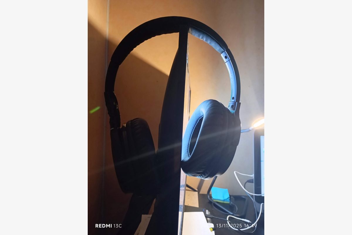 Casque hs pour pièces - 173270_d8d46c5647b2e2978b85343283f928af.jpg