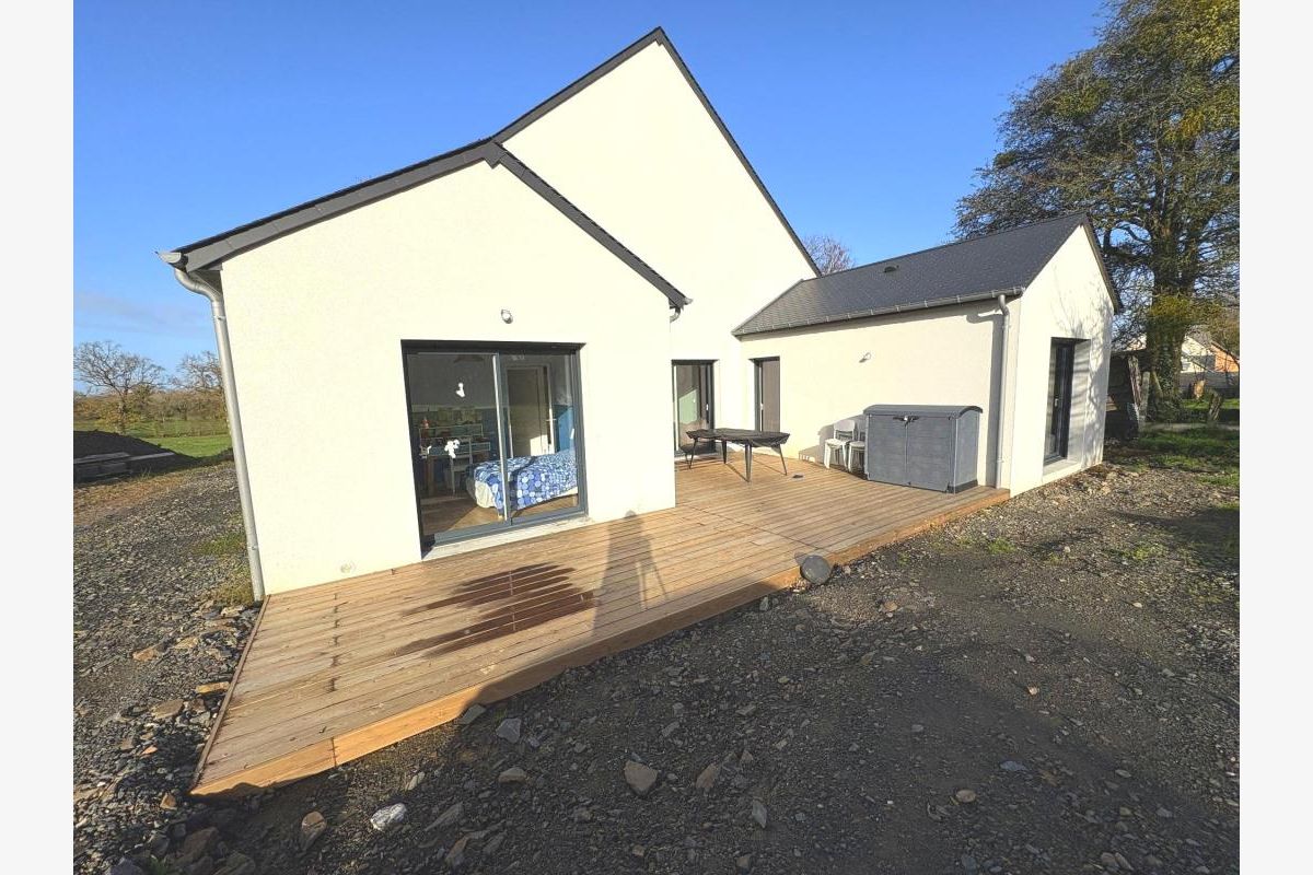 Une maison neuve spacieuse - 173343_1.jpg