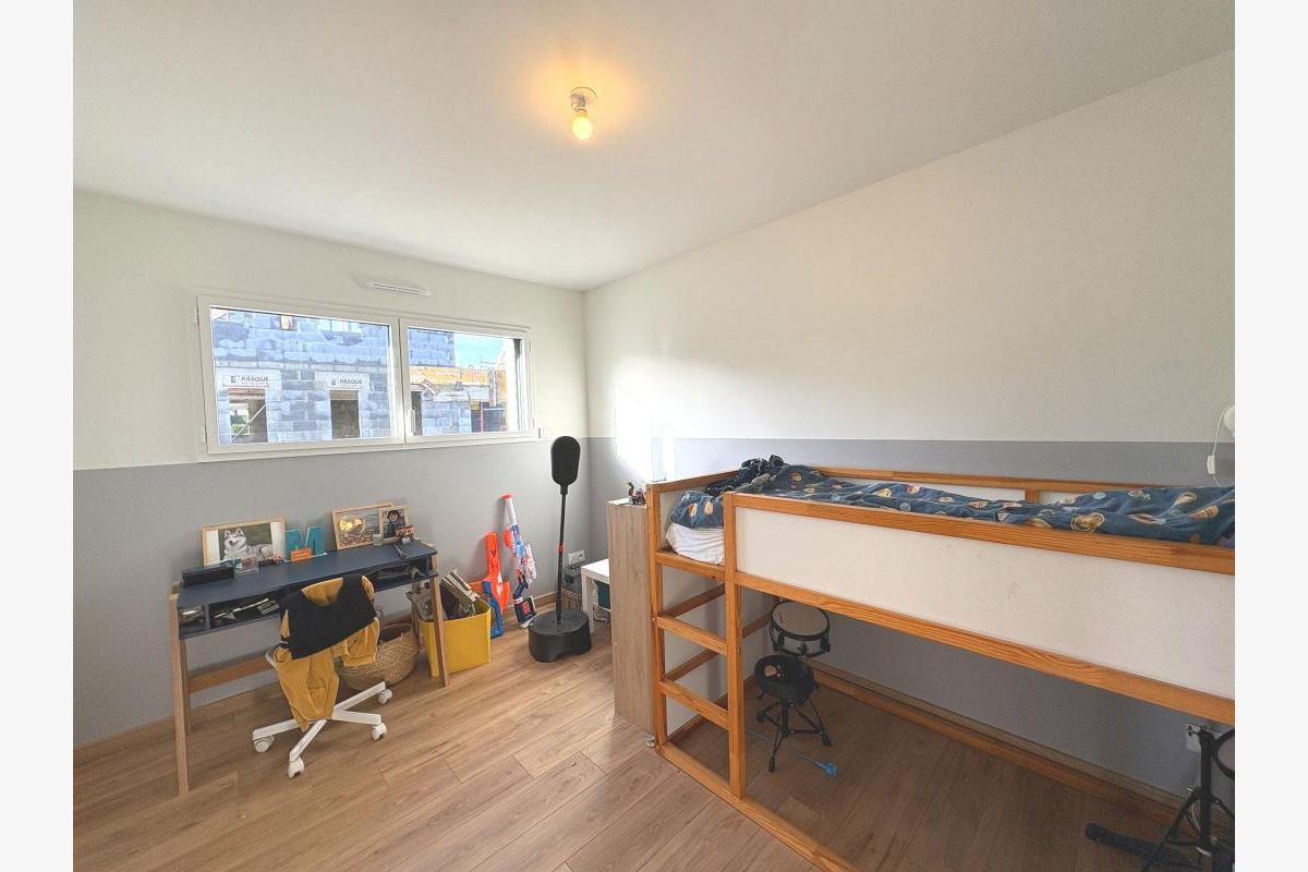 Une maison neuve spacieuse - 173343_12.jpg