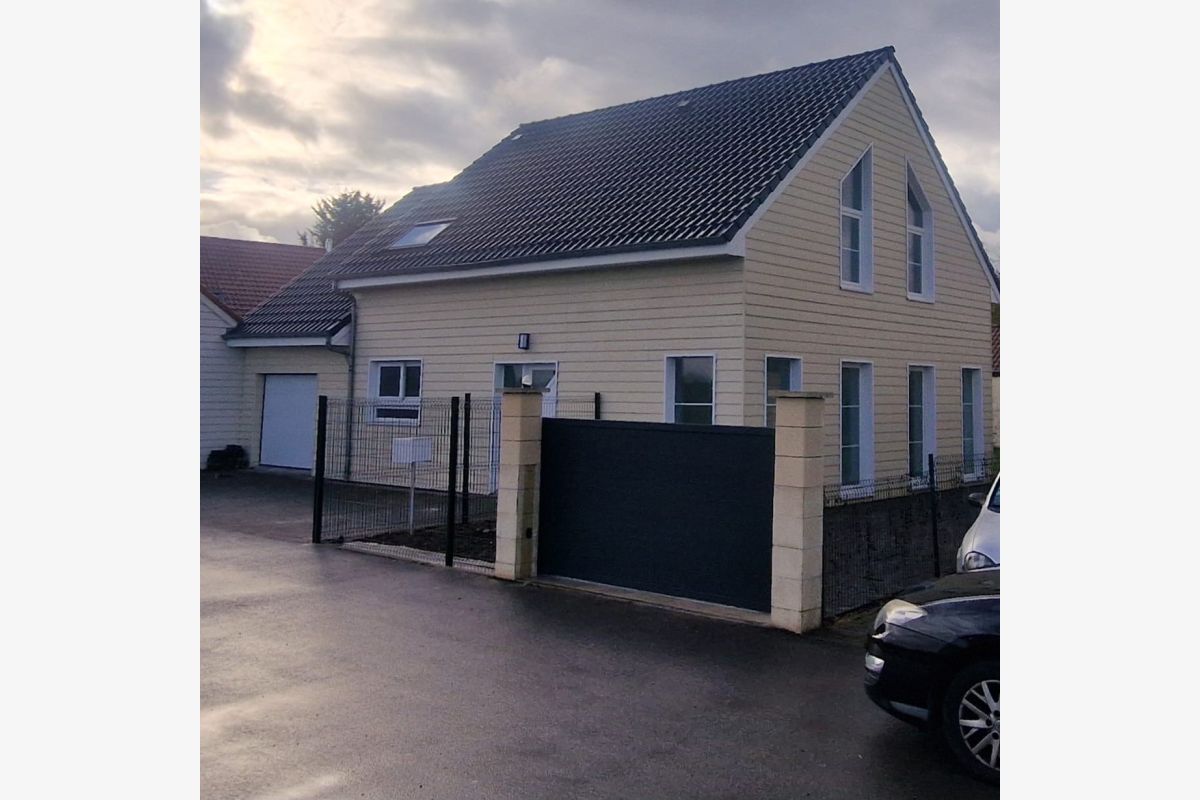 Photo 1 Maison proche gare de la Bassée 