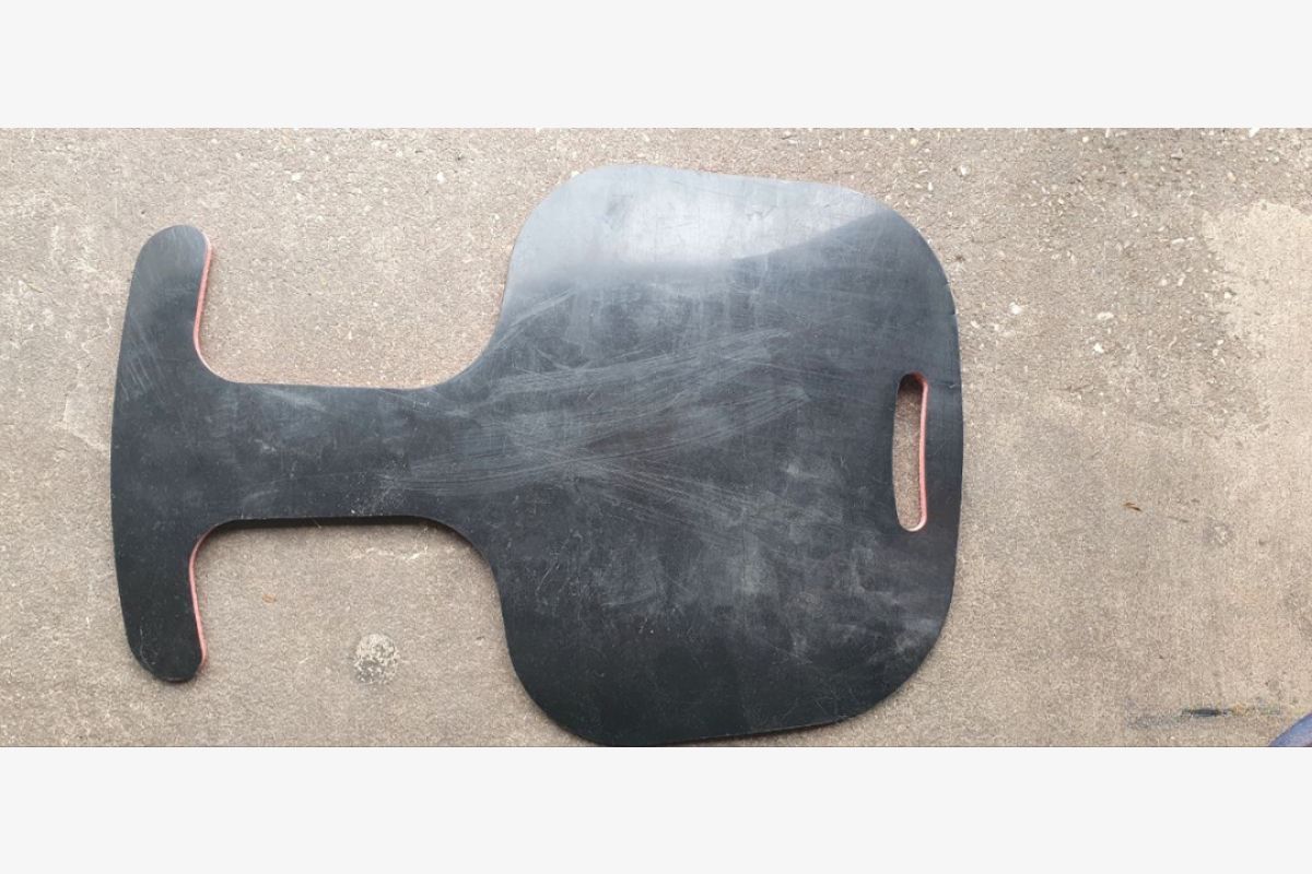 Luge pelle - 173388_a1793e8154d9e7f2cb44edf33539fa7b.jpg