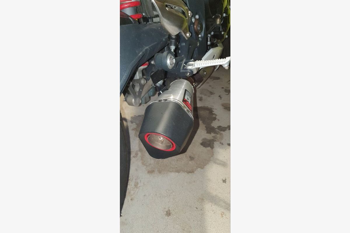 Echappement Scorpion Triumph - 173390_a47cd46996ce6d358c1f0d13dd1d7c5c.jpg