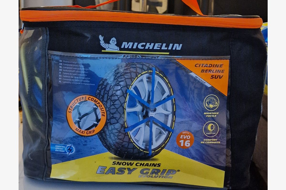 Photo 1 Vends chaînes composite Michelin Evo16