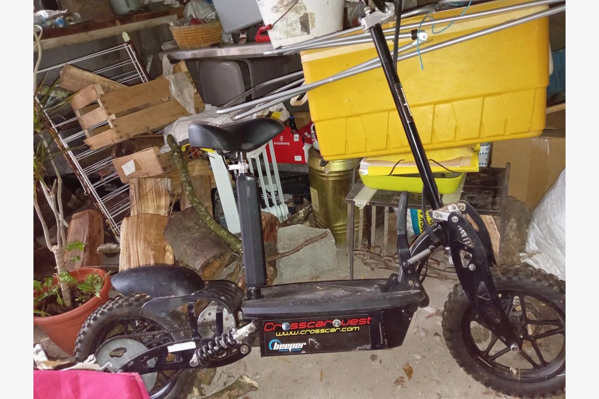 Photo 1 Trottinette électrique