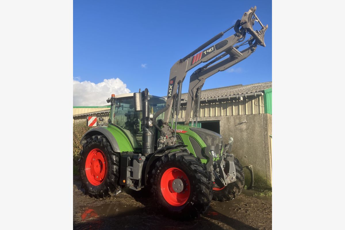 Photo 1 Tracteur Fendt