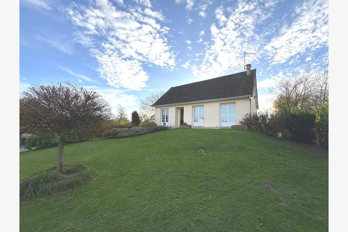 Photo 1 Une maison sur sous-sol sur la commune d'hudimesnil