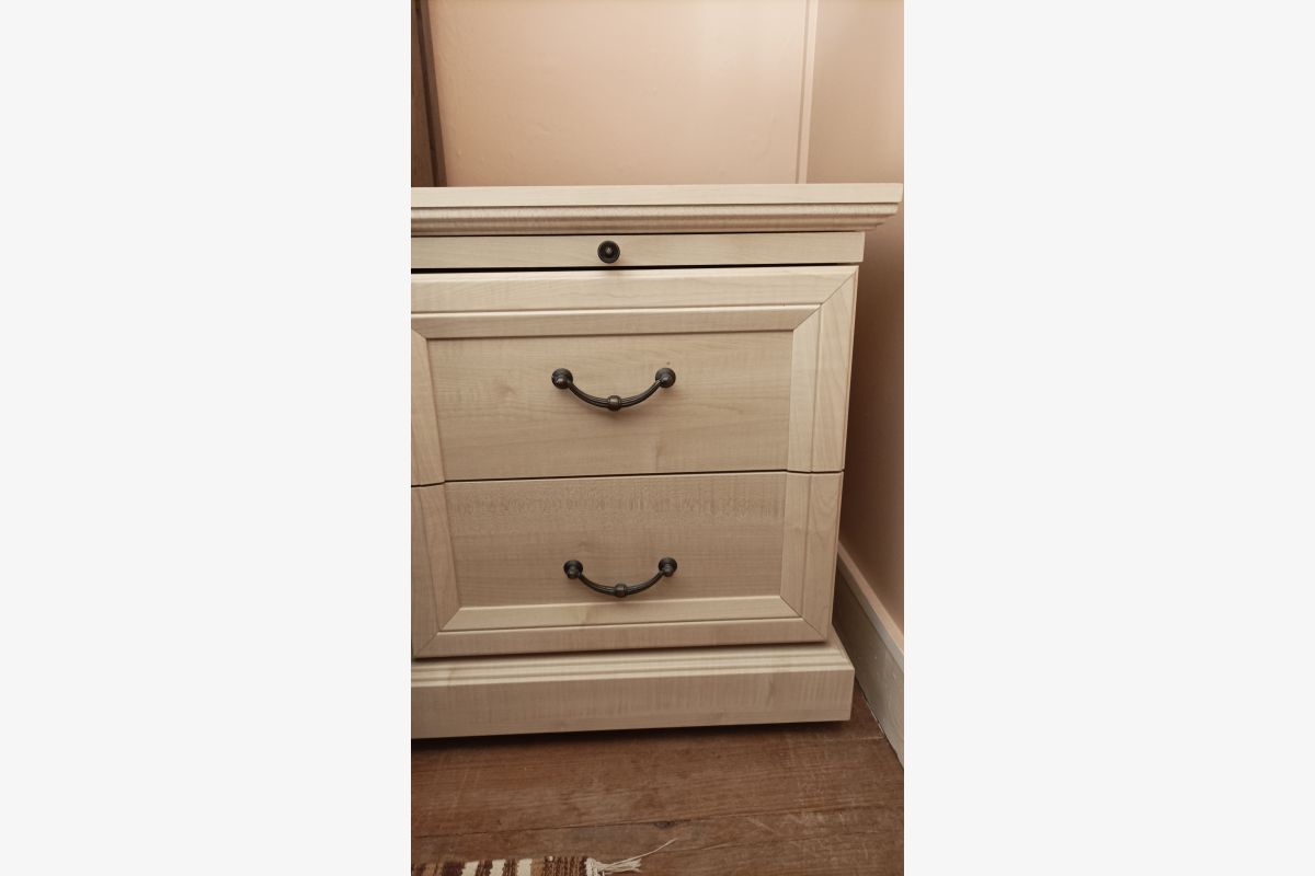 Photo 1 Coiffeuse et commode