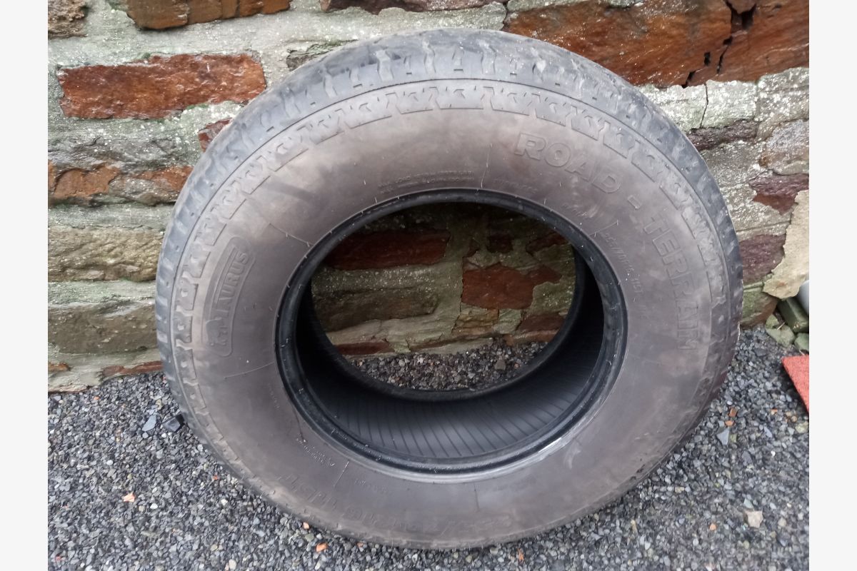 Pneus 4/4 - 174309_d55f1ff533c9ecc15821b5410e3798e5.jpg