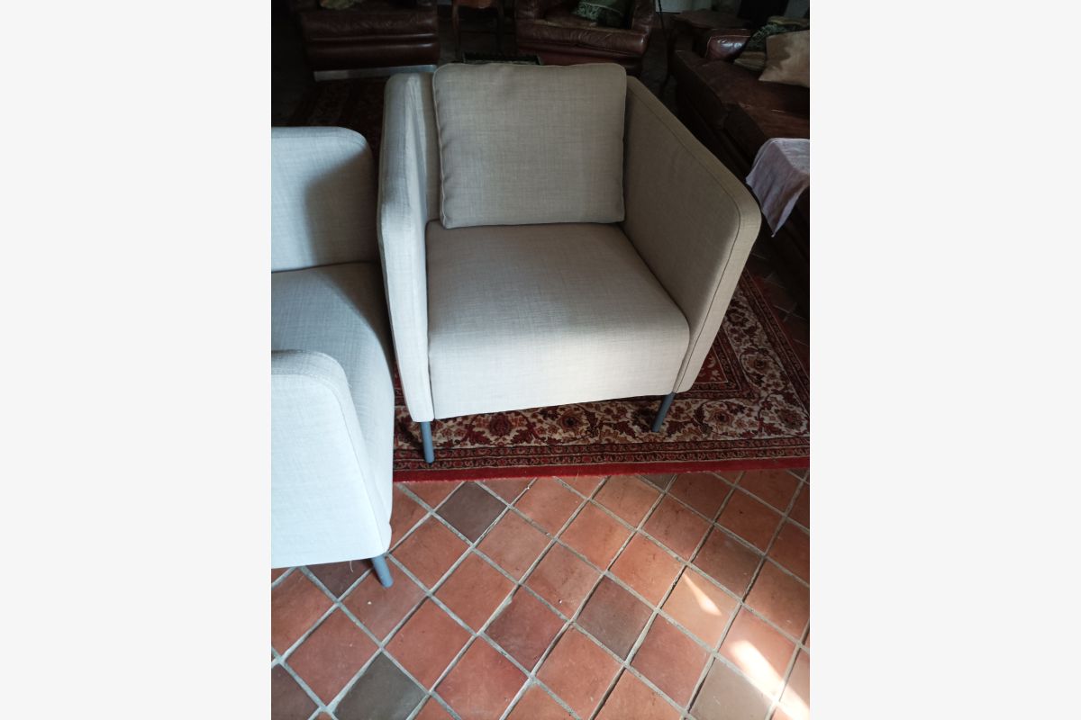 Photo 1 2 chaises (IKEA)