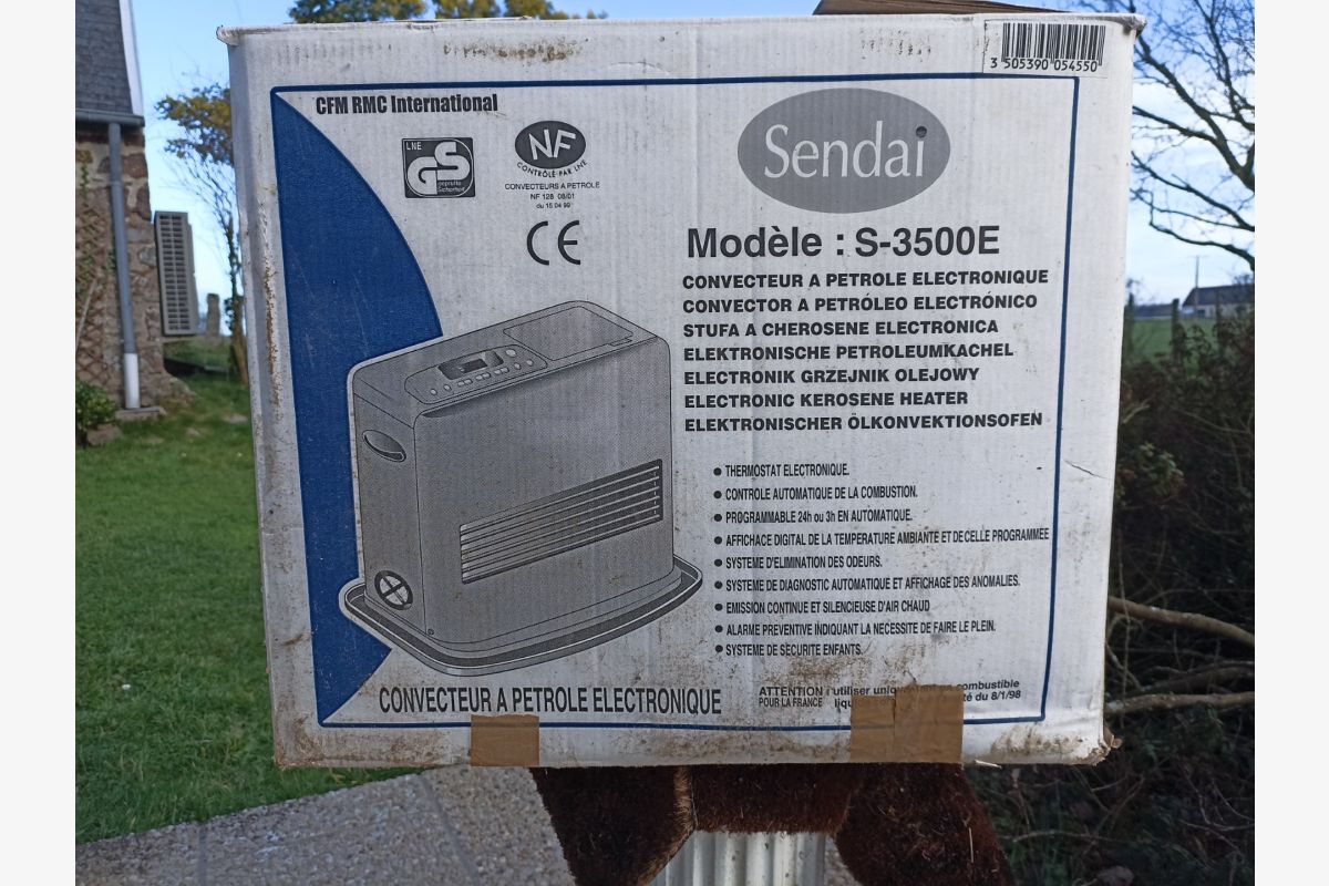 Photo 1 Convecteur à pétrole Sendai