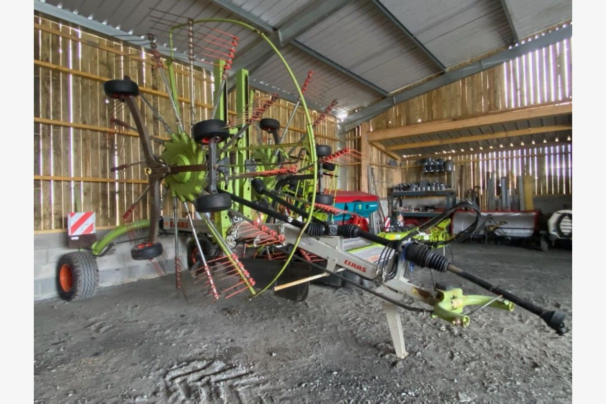 Photo 1 Andaineur Claas