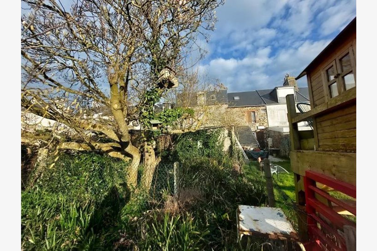 Maison en pierre à rénover entièrement - 175052_9.jpg