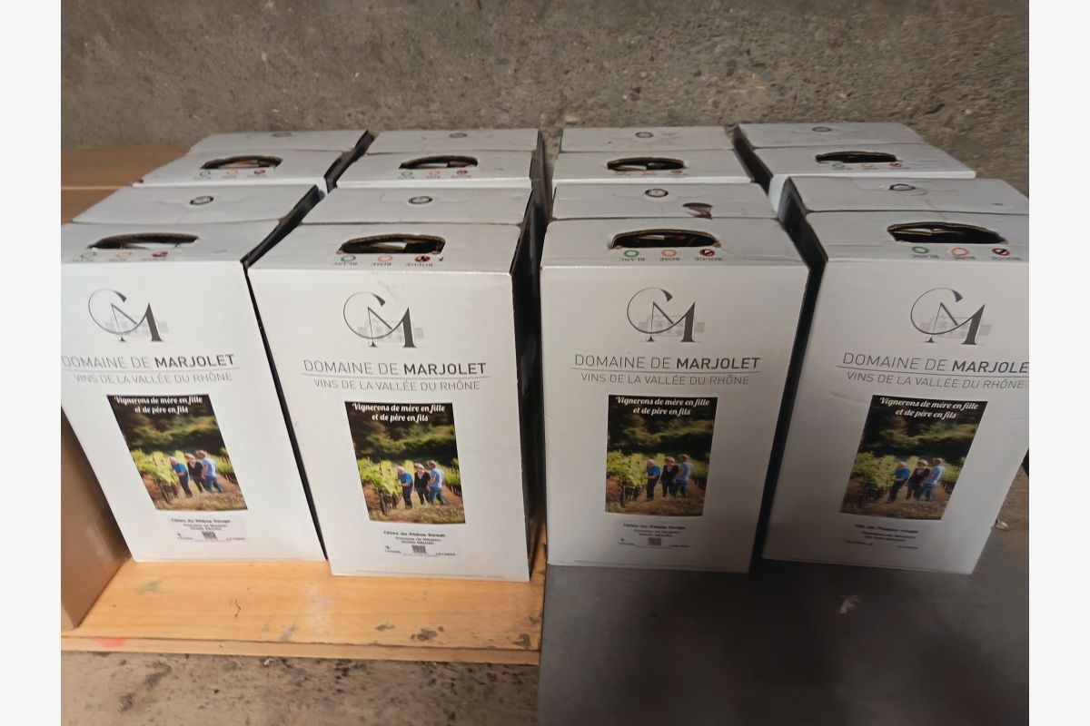 Photo 1 Cubis de 10 litres de côte du Rhône