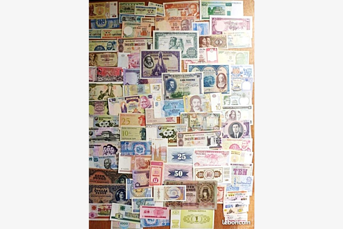 Photo 1 Lot de 700 billets du monde