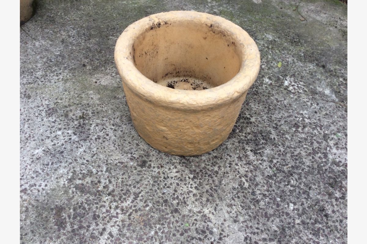 Pot de plantation en plastique robuste  - 175076_91ac3a64bc9b55f233f7789e13a9d19b.jpg