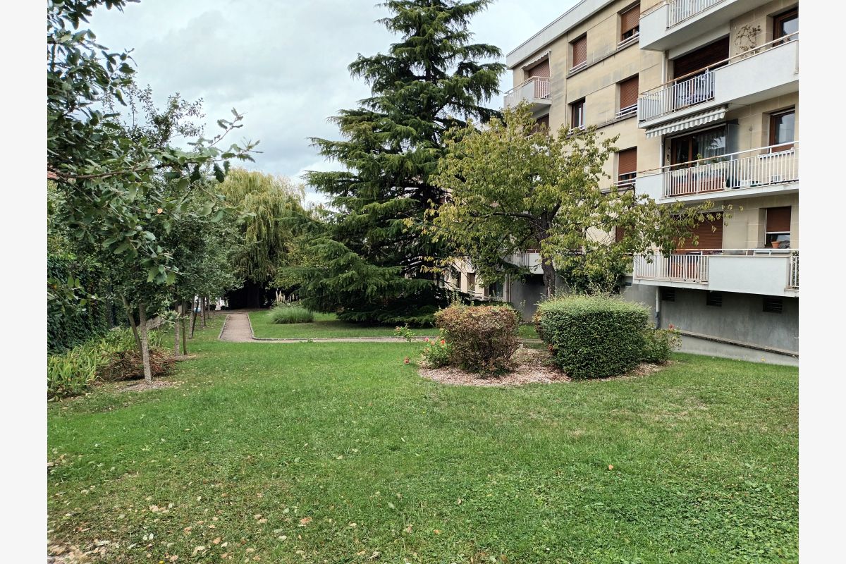 Photo 1 A vendre appartement 3 pièces sur Antony .