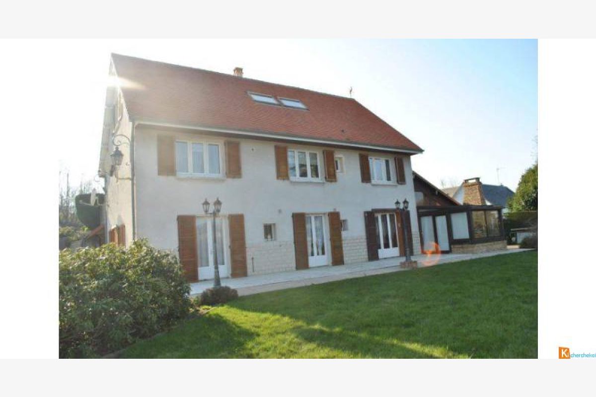 Pavillon d'habitation plain-pied composé : 7 pièces  - 175099_72f9f9541e9a64c315b0dbe37783f268.jpg