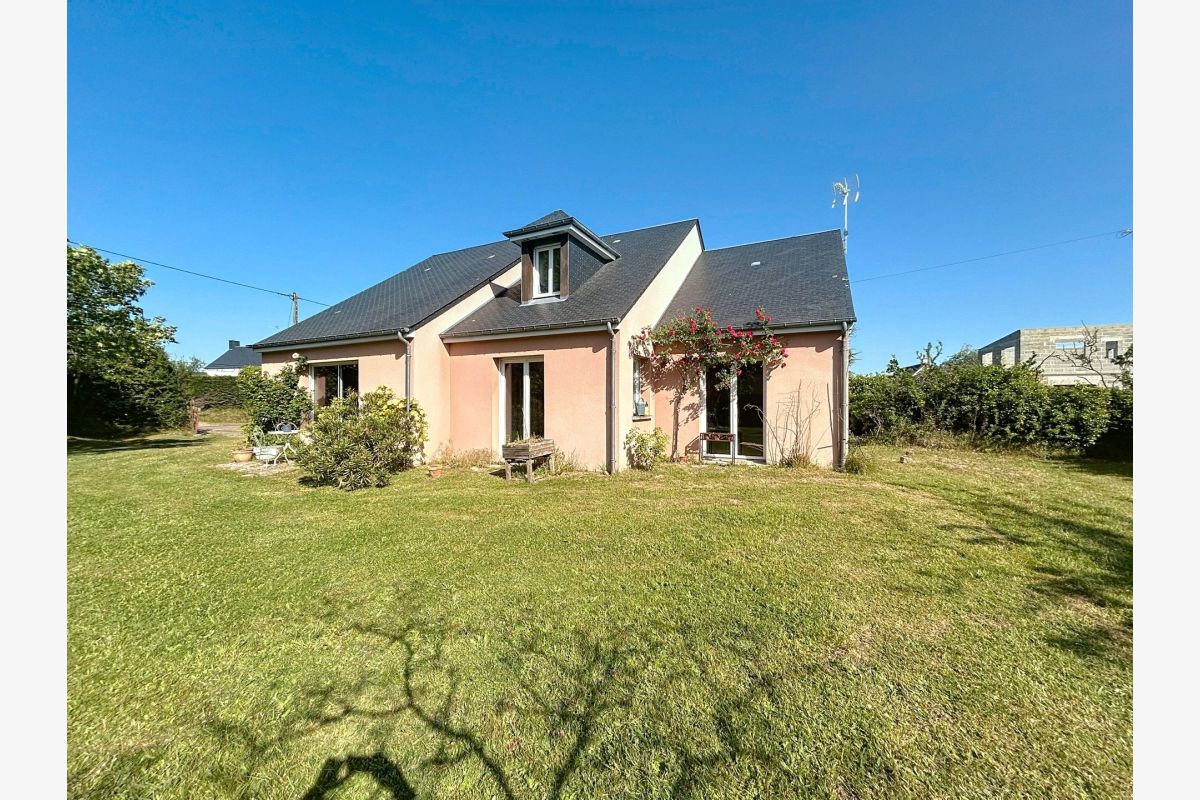 Photo 1 à 800 m. de la mer, vds maison cpt séj./salon cuis. ouv., 5