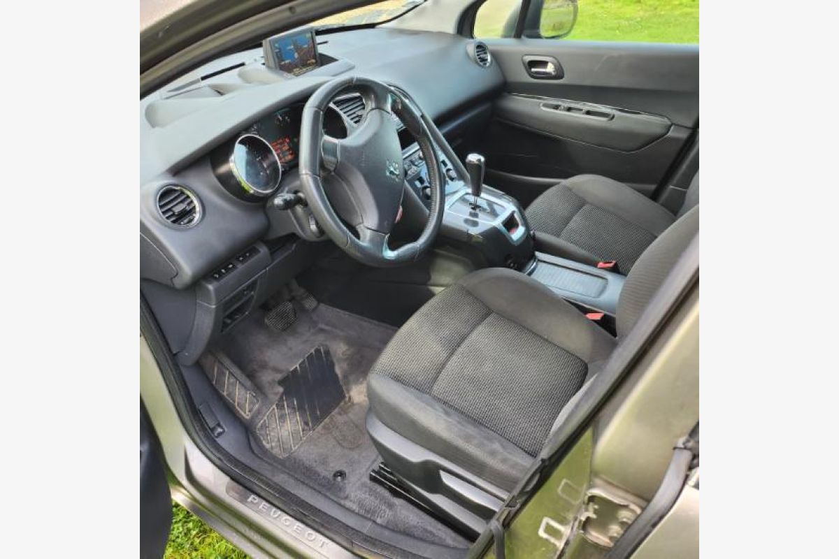 Peugeot 5008 HDI boîte auto - 175482_6f3c653c897dffaf31b5647965330ed3.jpg