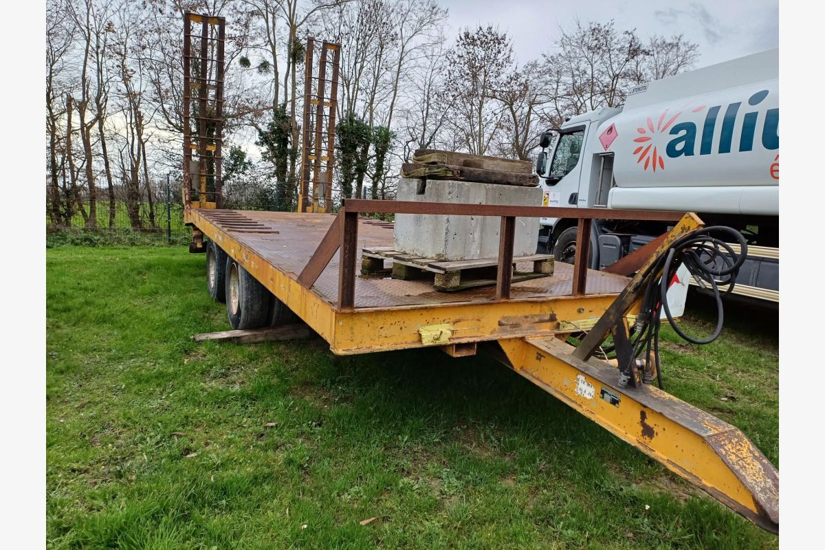 Photo 1 Remorque porte engin agricole