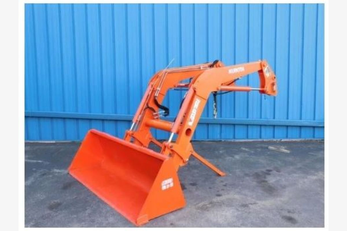 Photo 1 Kubota chargeur LA 154