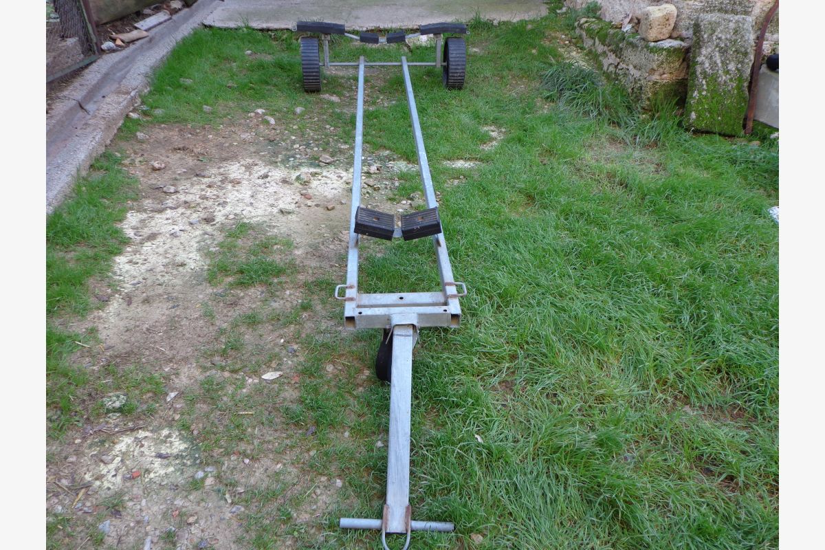 Remorque  manuelle  voilier petit bateau  - 176195_4376a9eef295fececc40ab534a55fc03.jpg