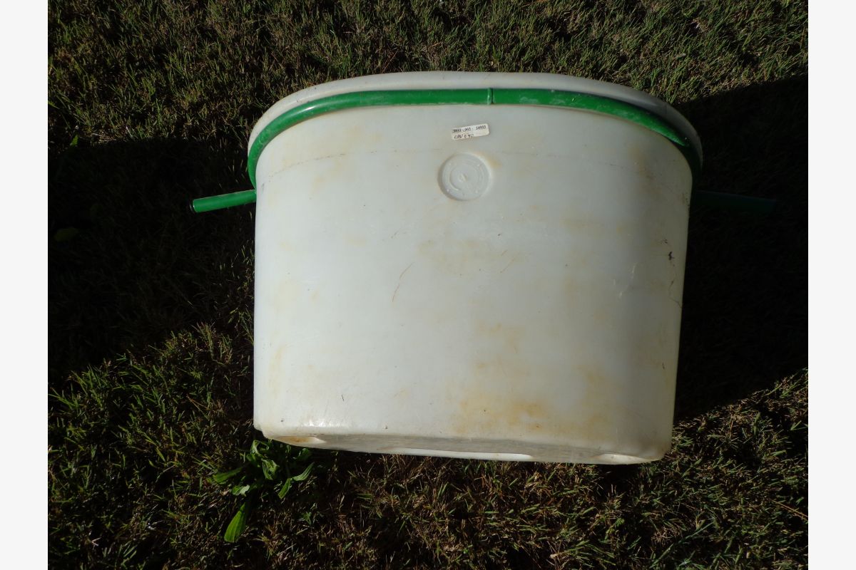 Comporte à vendange neuve - 176200_ddd7eea2f908c5412a76f2f14df15ab7.jpg