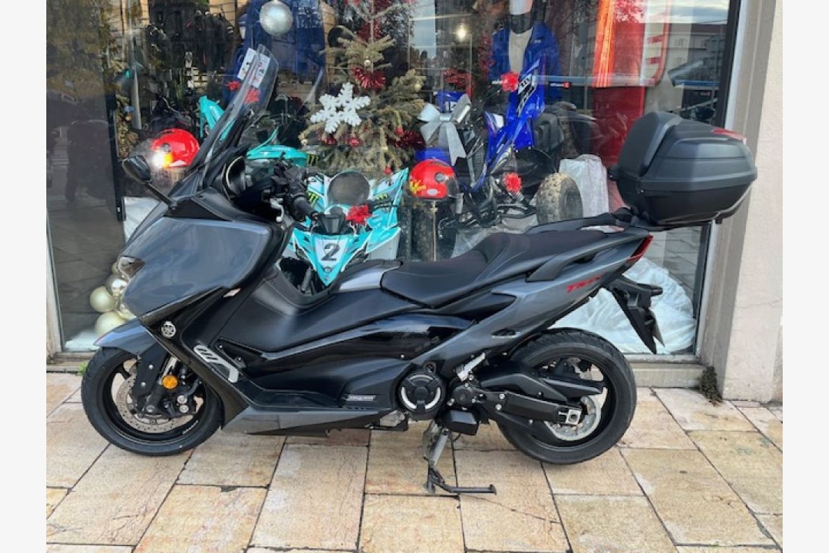 YAMAHA XP T-MAX 560 TECH MAX - 176557_4b2c44624e1518a2493dcadeaf1a0aaf.jpg