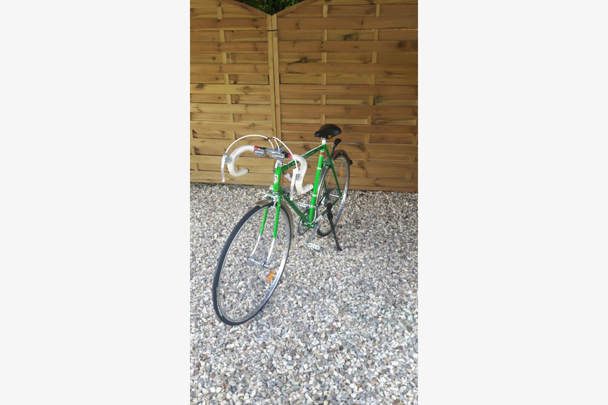 vélo - 176583_44d56a7b3e79645ecec23ea6945b110b.jpg