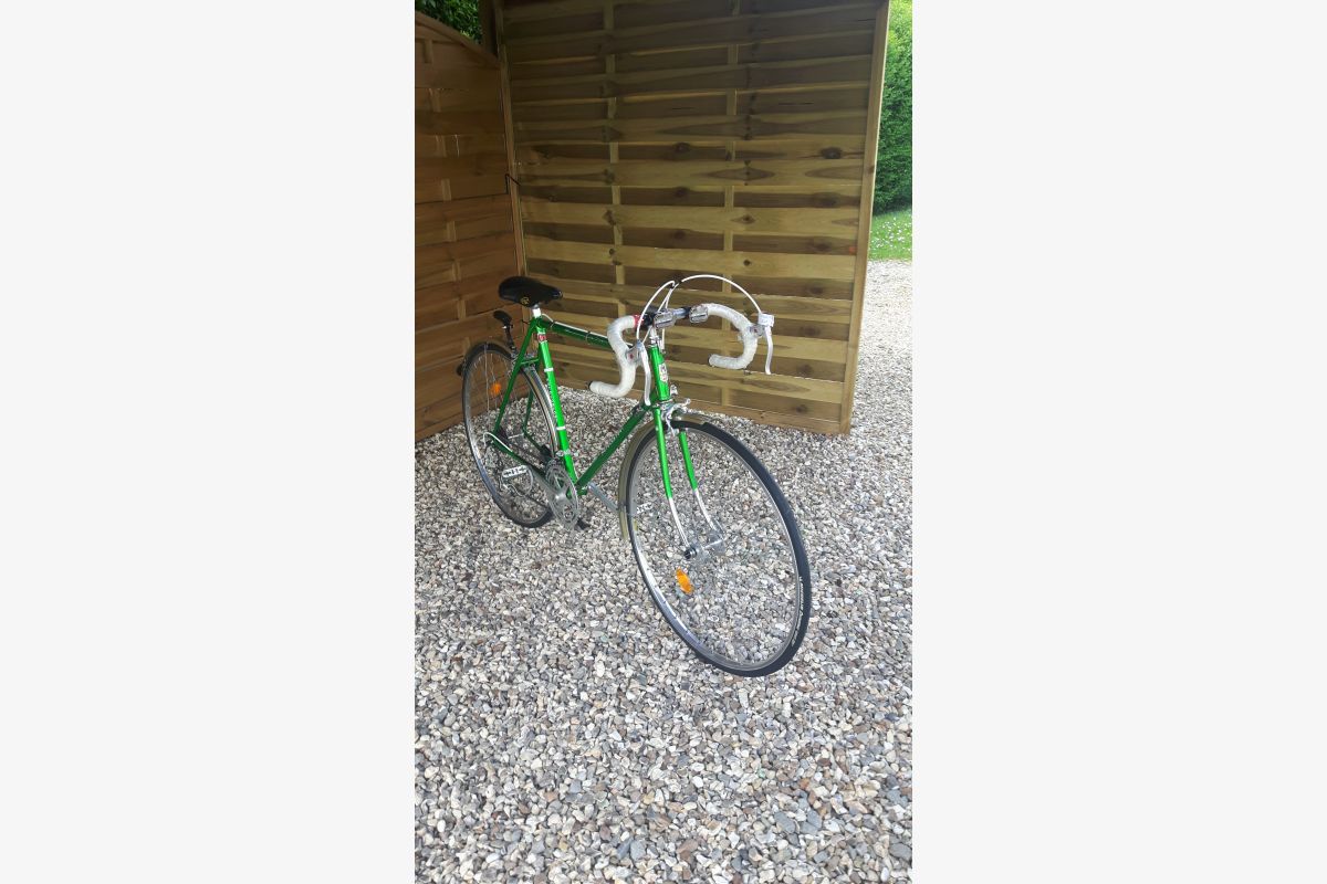 vélo - 176583_af95d6c9d50ff4e99d51d684601ce13f.jpg