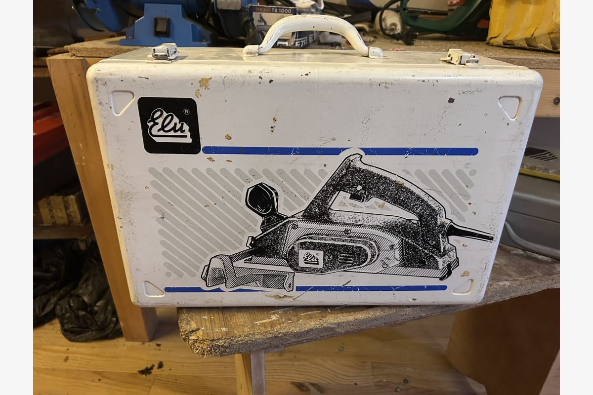 Photo 1 Rabot électrique