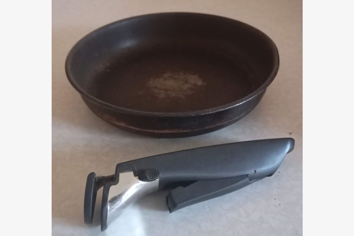 Poêle aluminium  Ingenio 22cm  - 176700_7f6cd3e54b40adc217238f86c9d04aae.jpg