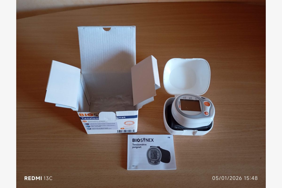 Photo 1 Tensiomètre poignet 
