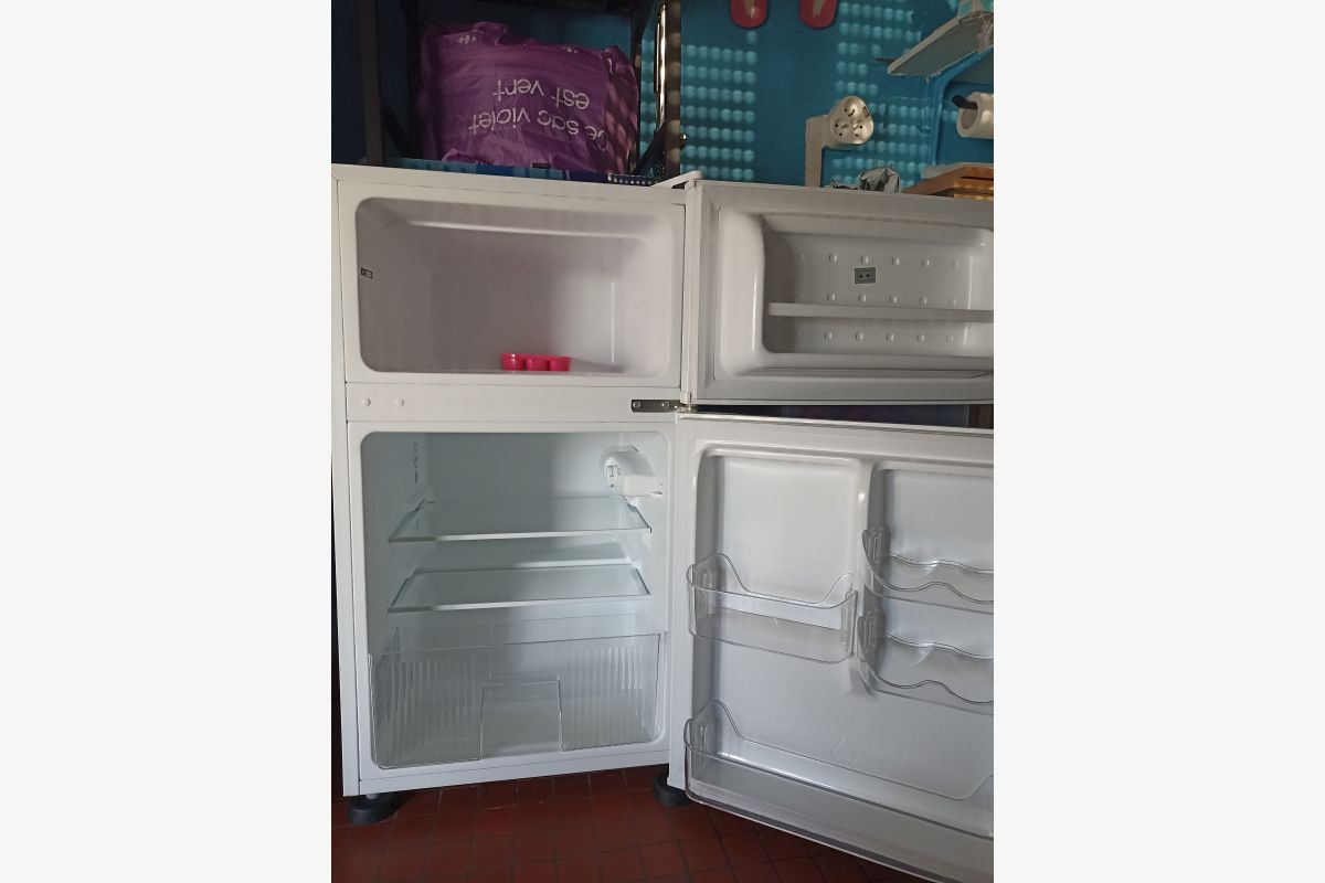 Réfrigérateur congélateur compact essentiel b - 177053_4e73a072c7b54617a25cab9957580643.jpg