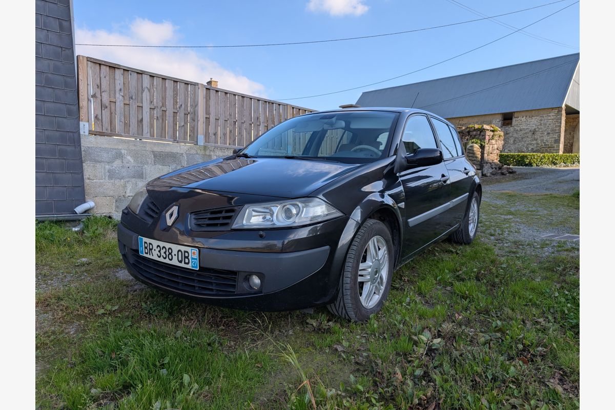 Photo 1 Renault Mégane 2 Privilège 2.0 turbo 165 cv 