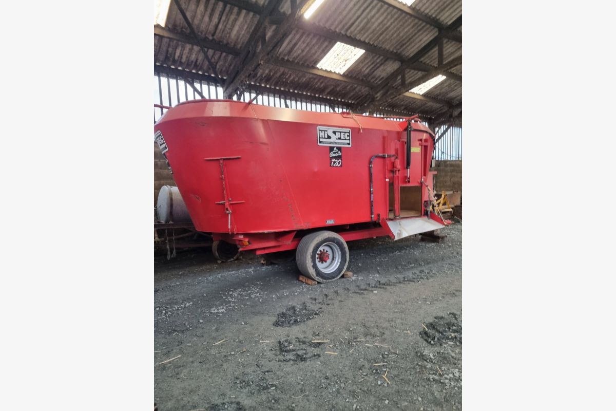 Photo 1 Mélangeuse distributrice