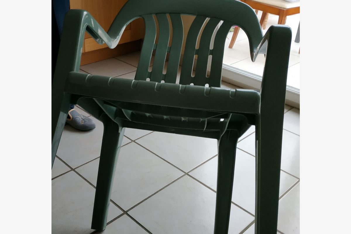 4 chaises de jardin - 177347_e8c6b7fee848139a0c6d61c852737d62.jpg