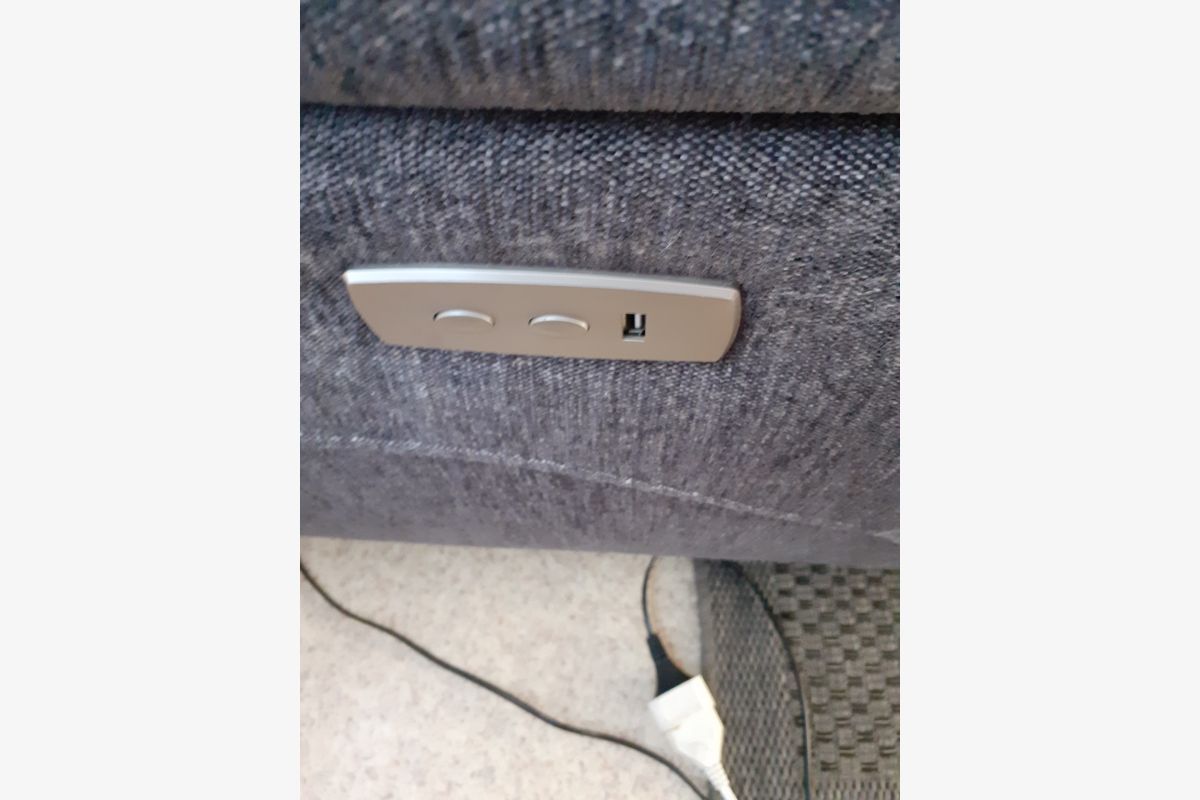 MEUBLE - 177389_c857e2127a3858f3aa206cf29611459b.jpg