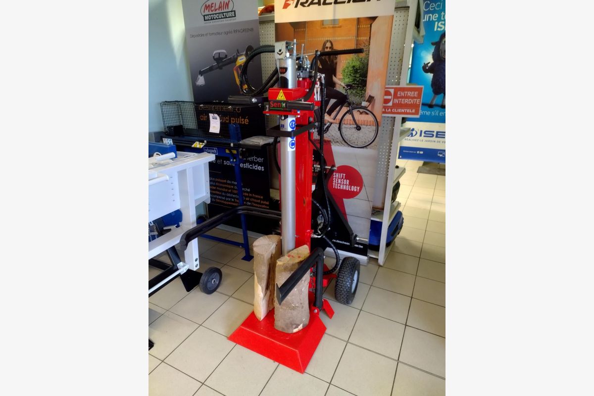 Photo 1 Fendeuse 3 points