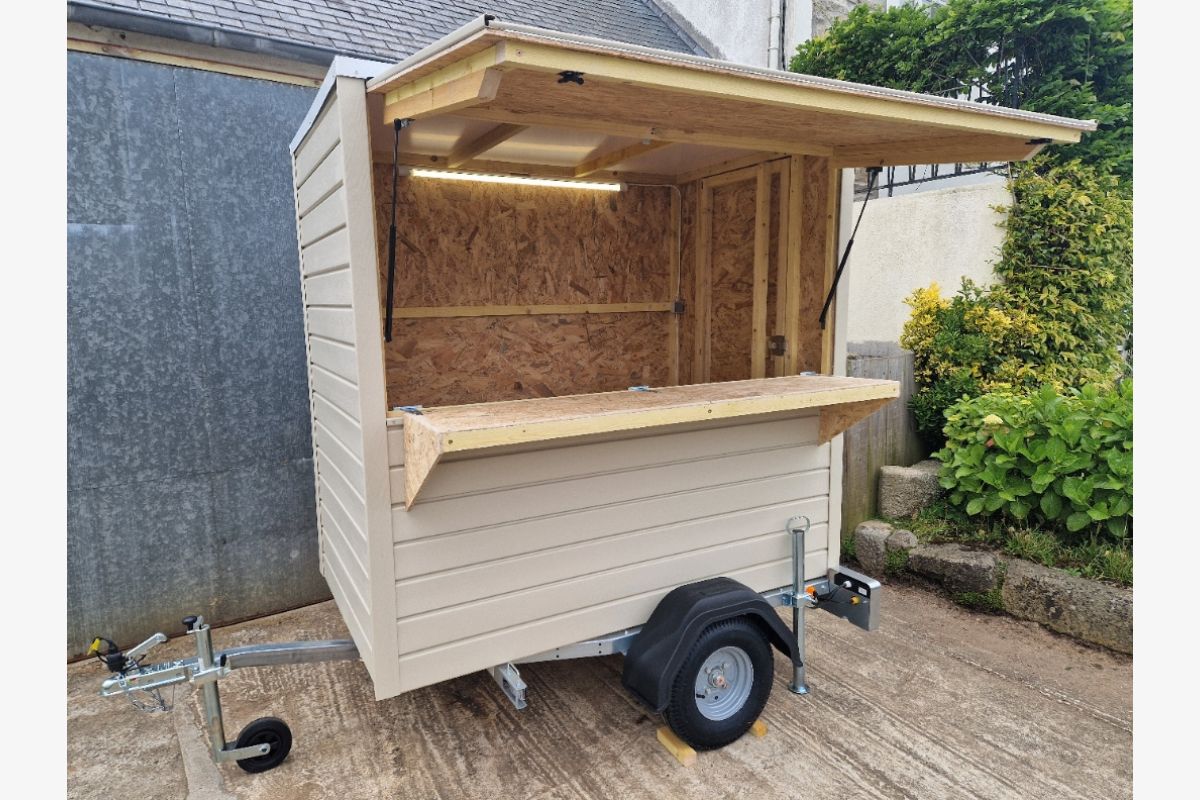 Photo 1 Remorque magasin / boutique / stand: 2500 euros