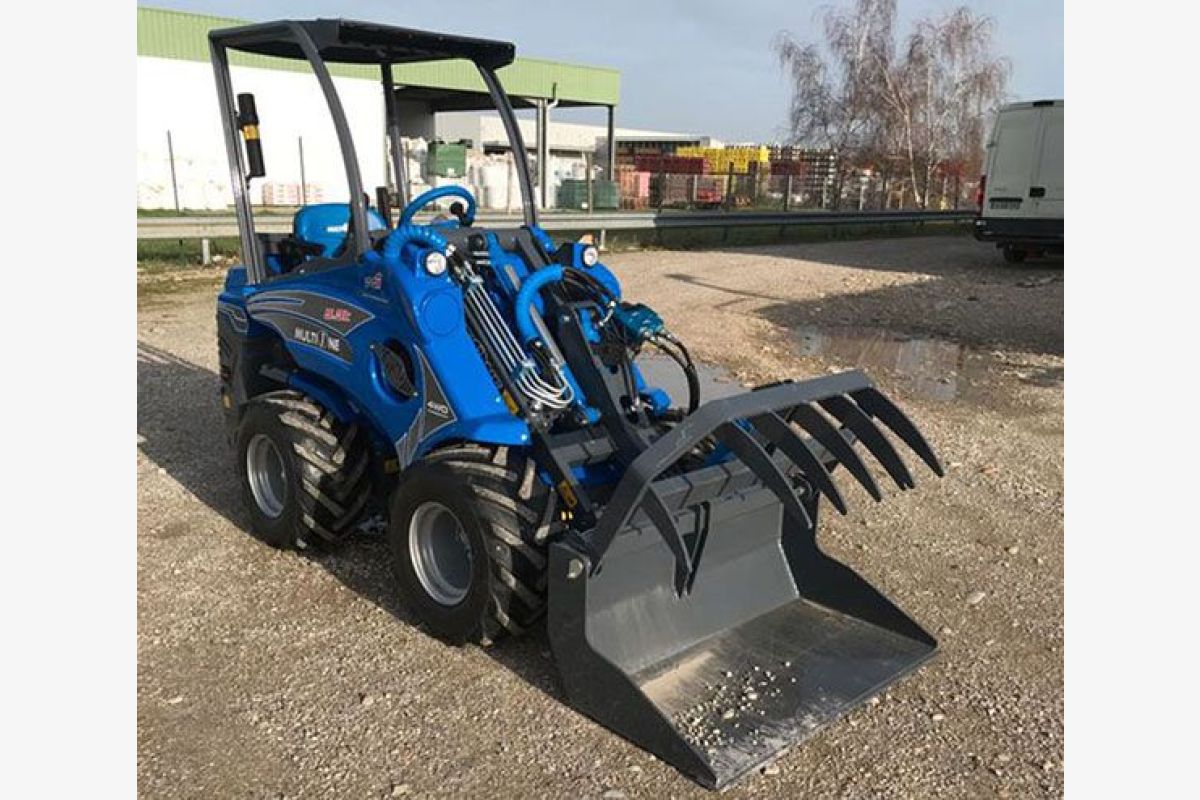 Photo 1 Chargeuse articulée Multione