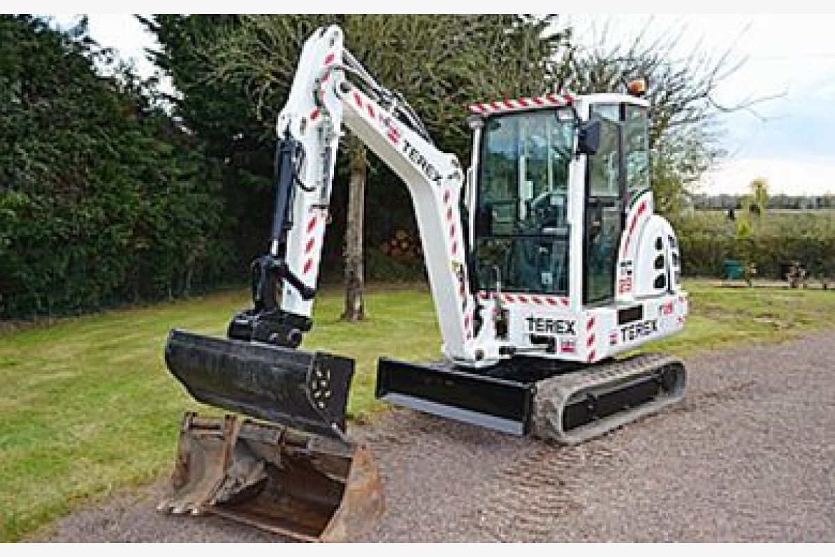 Photo 1 Particulier vend ou loue mini-pelle