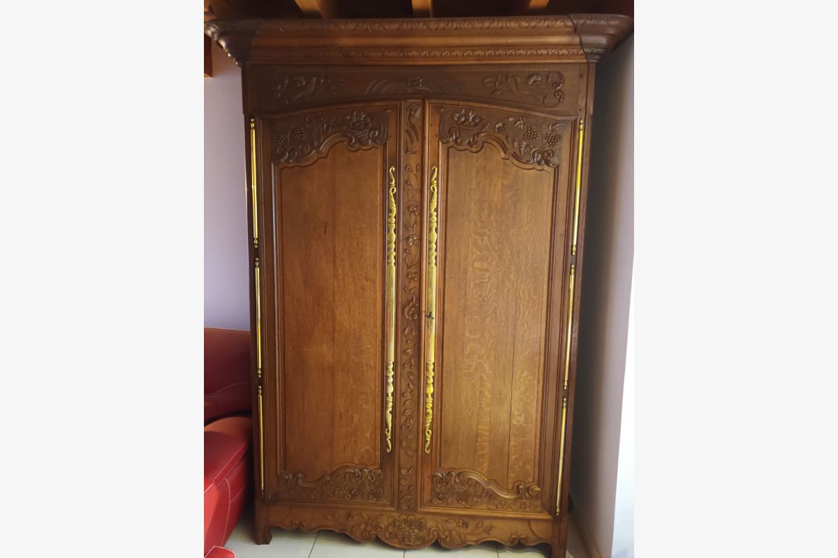 Photo 1 Armoire normande