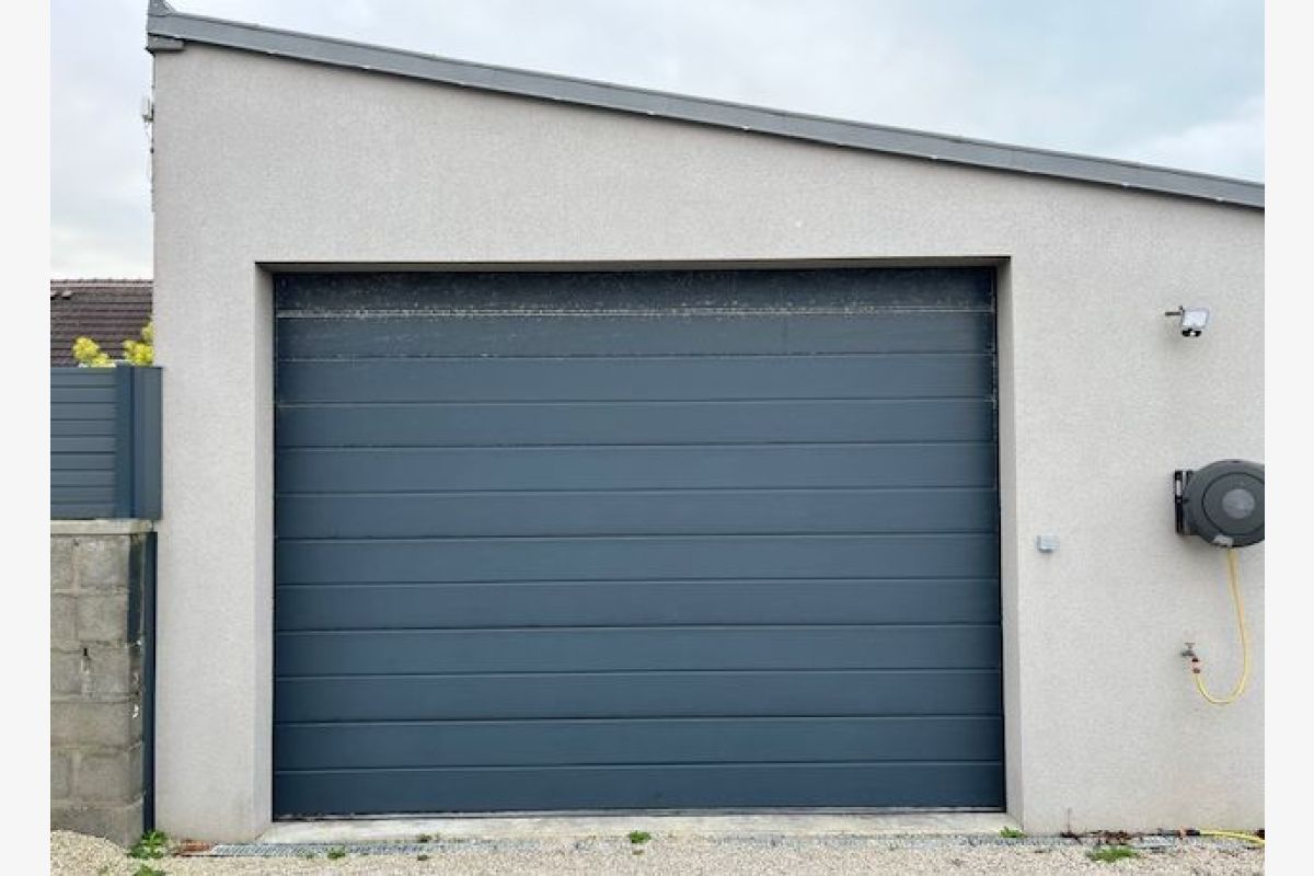 Photo 1 Porte de hangar