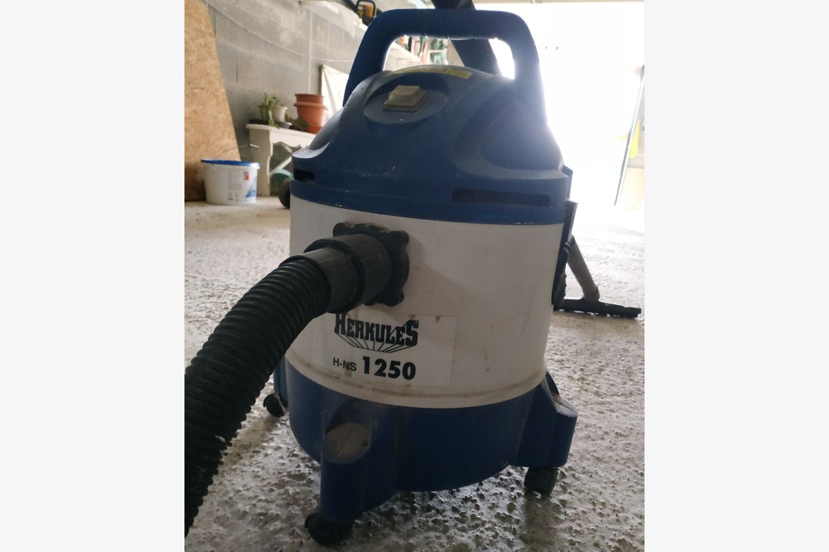 Aspirateur - 179317_1ea074702ac6b604f4837cd3f8d25716.jpg