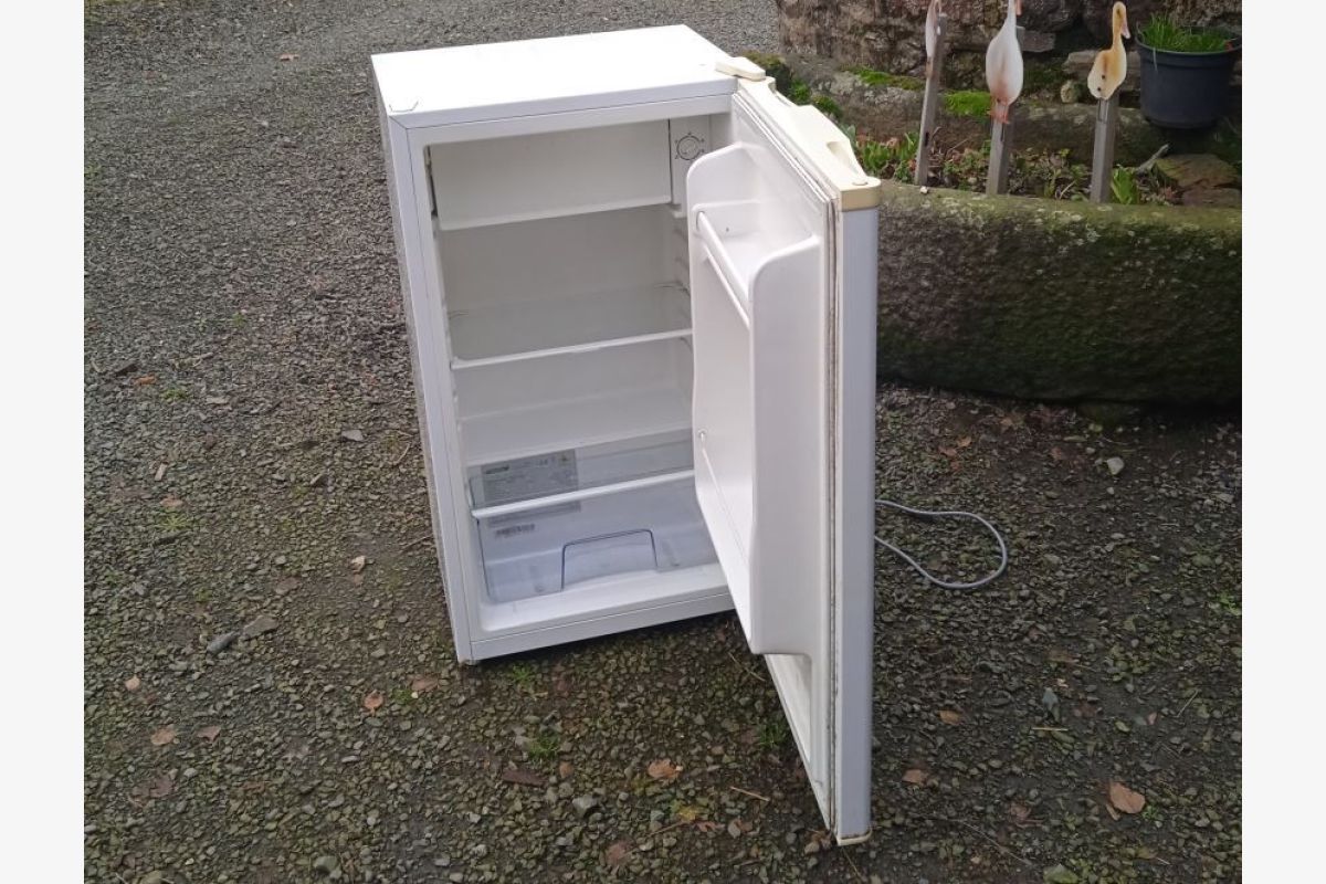 Photo 1 Petit frigo Curtiss