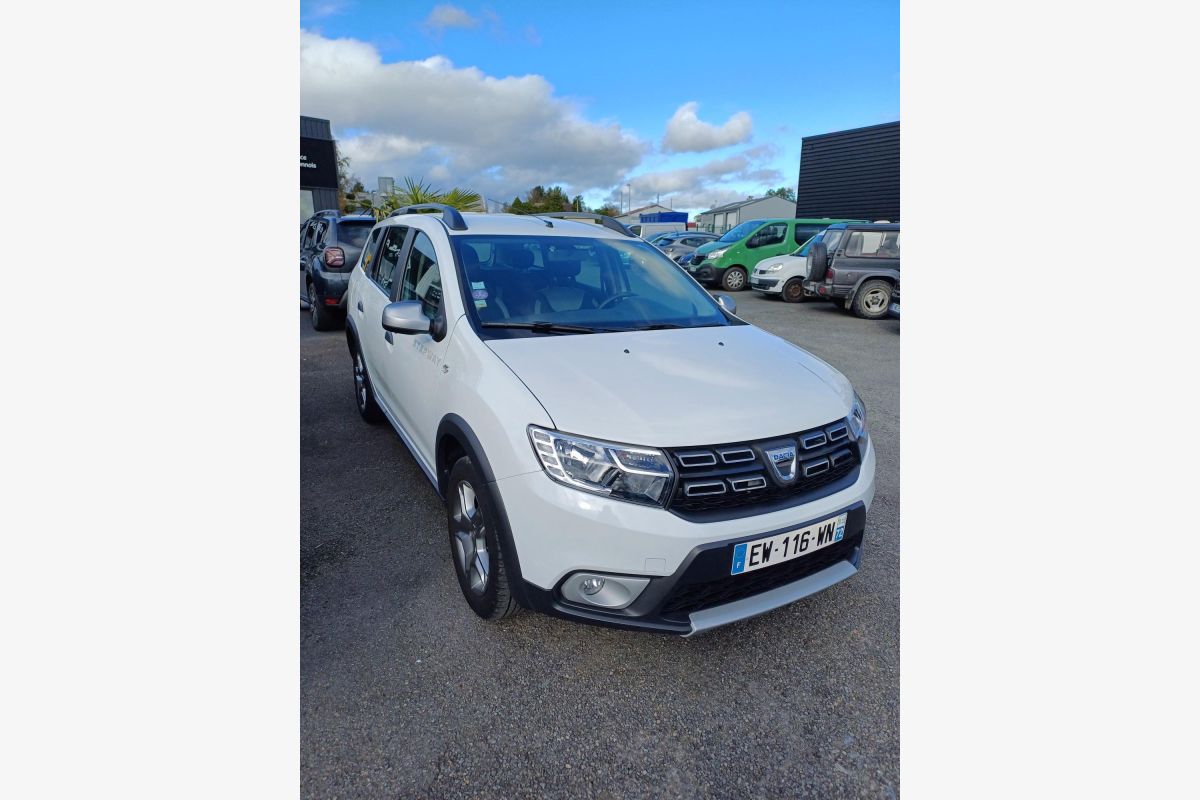 Photo 1 Logan MCV TCe