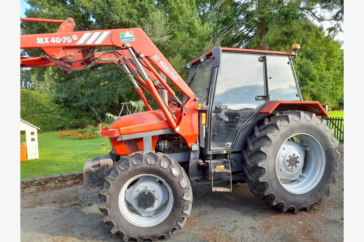 Tracteur Case 4210 avec chargeur MX - 179658_11d27856c89e92fcc7c3e9b8625ec3d1.jpg